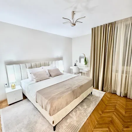 Luxury Two-bedroom - Private Parking 斯科普里