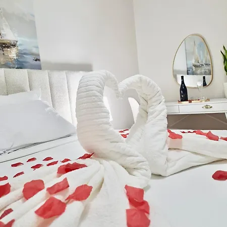 Luxury Two-bedroom - Private Parking 斯科普里