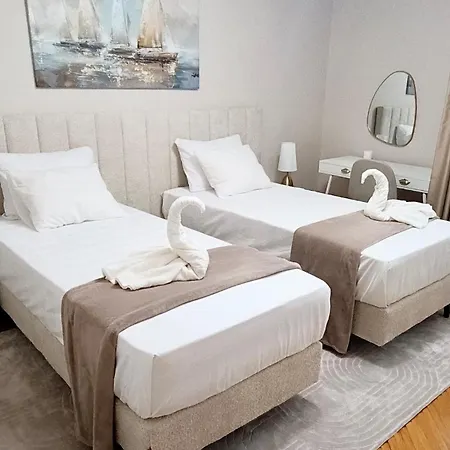 Luxury Two-bedroom - Private Parking * 斯科普里
