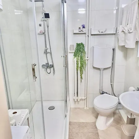 Luxury Two-bedroom - Private Parking 公寓 斯科普里