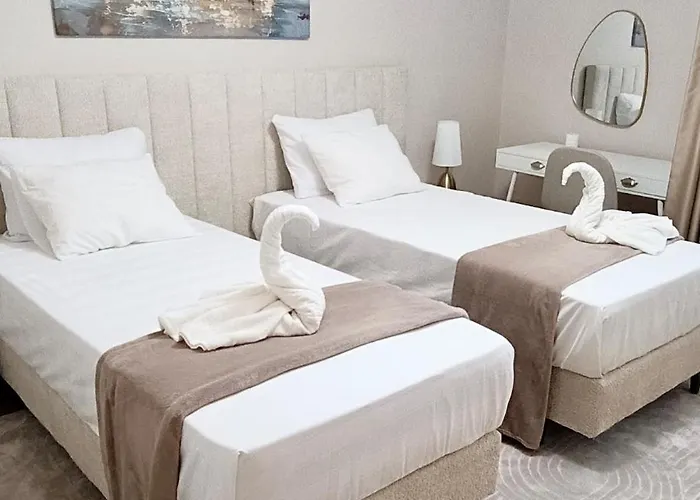 Luxury Two-bedroom - Private Parking * Скопье