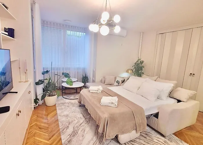 Appartamento Luxury Two-bedroom - Private Parking