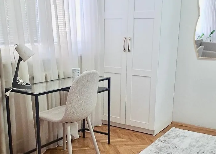 Appartamento Luxury Two-bedroom - Private Parking *