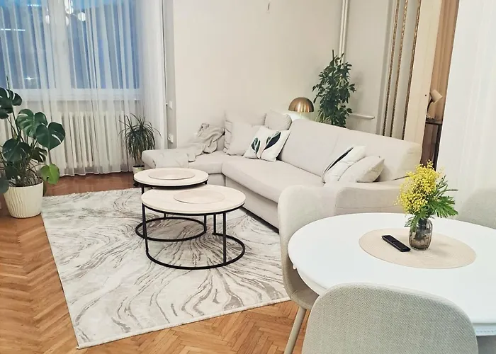 Luxury Two-bedroom - Private Parking Апартаменты