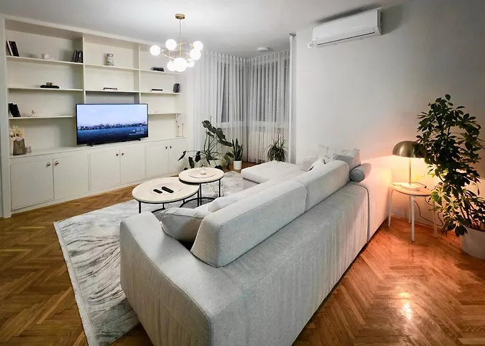 Апартаменты Luxury Two-bedroom - Private Parking Скопье